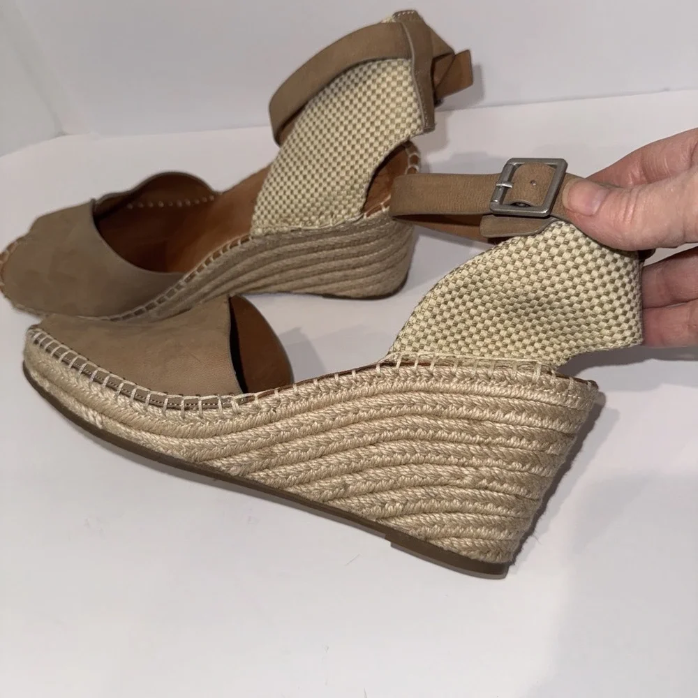 Gentle Souls Charlie Brown Tan Leather Espadrille Wedge Sandal 10 Platform
